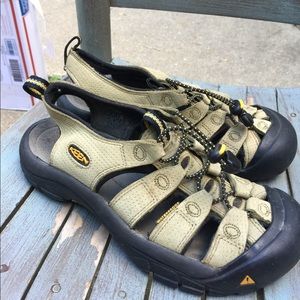 Women's Keen Tan Leather Waterproof Sandals 7.5M